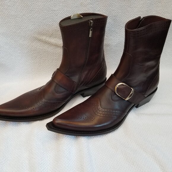 Exquisite pair of mens cowboy boots. Leather. New and unworn. - Picture 7 of 12